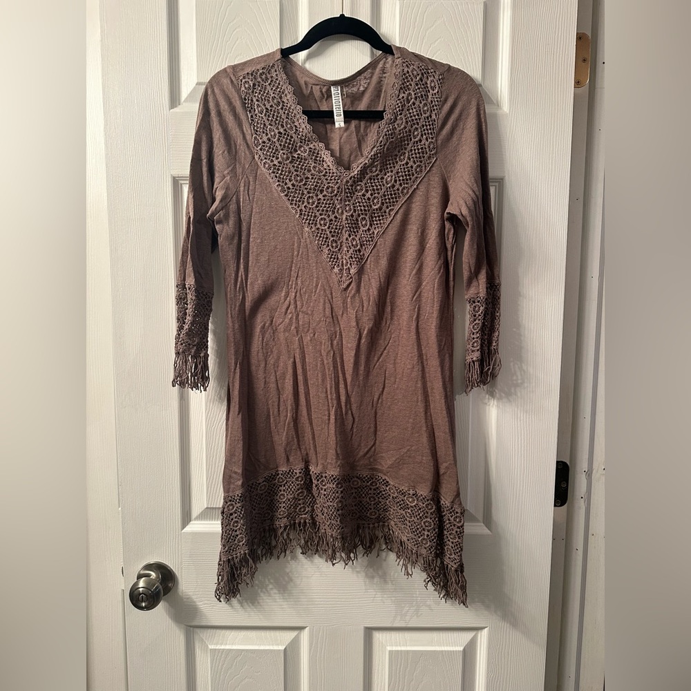Elegant Brown Lace Trim Women's Tunic